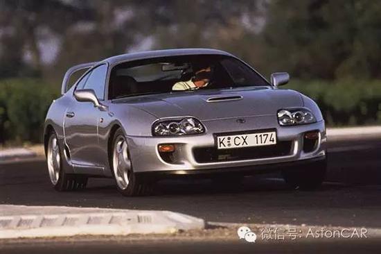 四款红极一时的日系跑车 你认识几辆?