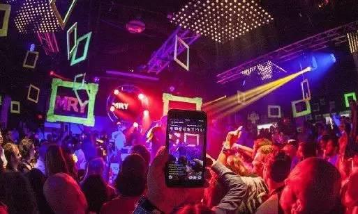 直播“攻陷”上海车展 新浪霸气展现双平台