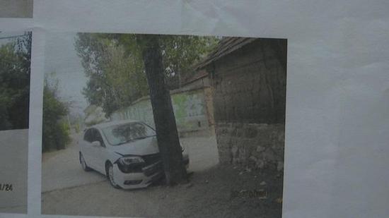 小张怀疑,车是在中天的修理过程中,让他们给撞了,于是他赶紧联系了那边的工作人员,可对方的说法是: