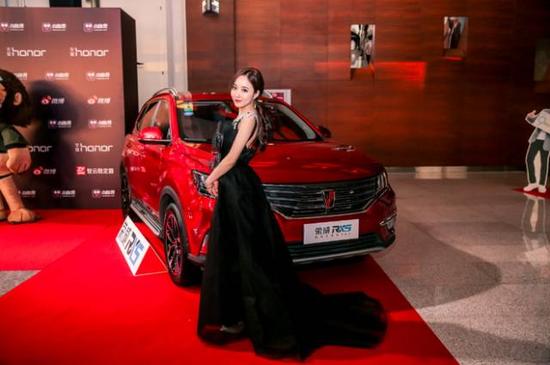 千万别在微博超级红人节投广告,因为...