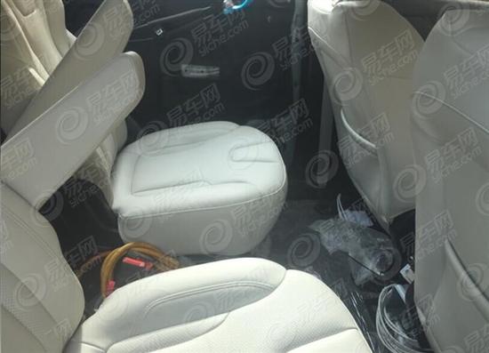 长安CS85实车谍照首曝 定位七座SUV