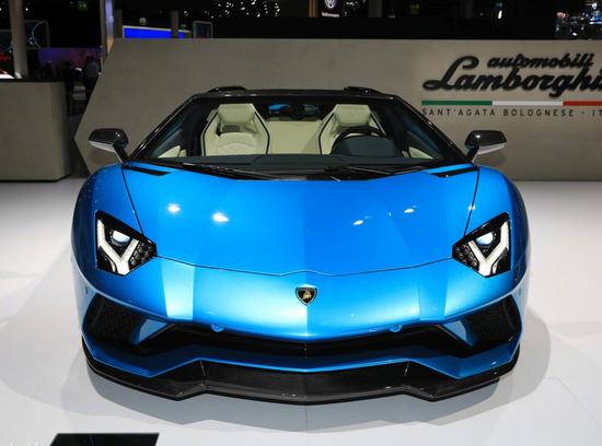 【兰博基尼Aventador S Roadster】