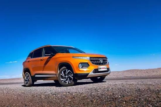 月销近4万辆的SUV,如今有了“换挡旋钮+换挡拨片”