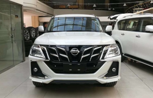 19款日产途乐报价店内让利促销银爵包围