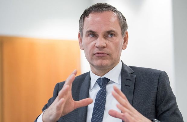 保时捷奥博穆Oliver Blume:全力保护上下游合作伙伴健康安全