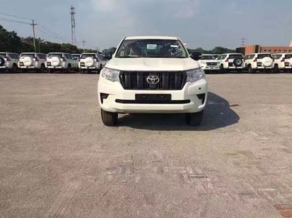 19款丰田霸道2700报价行情 彰显越野范儿