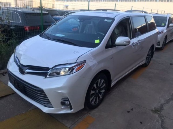 20款丰田塞纳顶配LTD天津港报价优惠促销