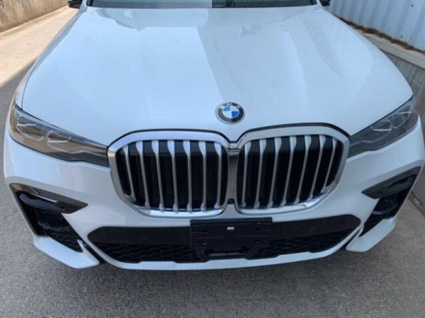 19款宝马X7店内特卖 港口现车价格