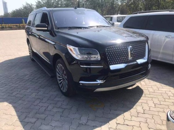 19款林肯领航员长轴港口少量现车促销价