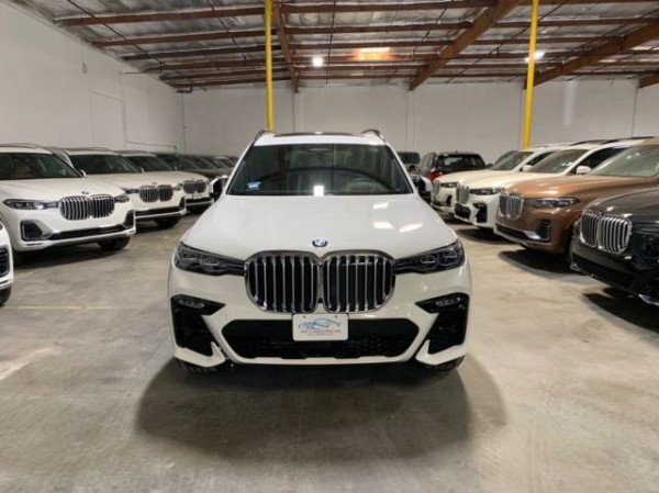 19款宝马X7港口现车降价销售引领行情