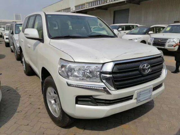 20款丰田酷路泽4000高丐中东版实拍详解