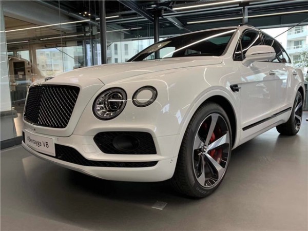 20款宾利添越4.0T V8 港口特价 热销中
