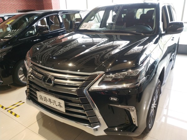 20款雷克萨斯LX570 硬派首选天津港行情