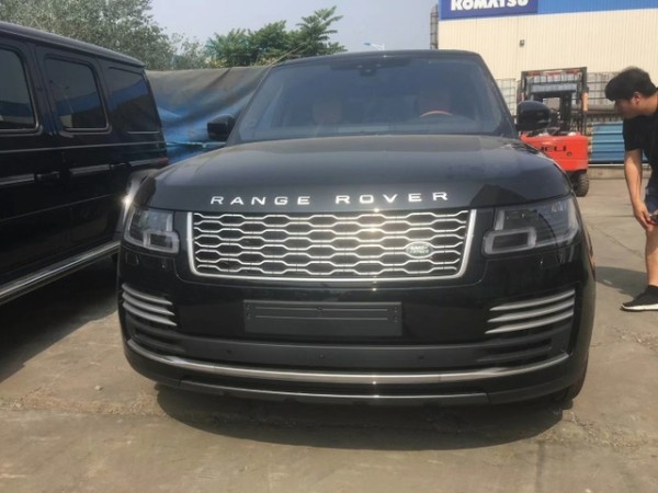 路虎行政3.0柴油创世国外接车一手车源