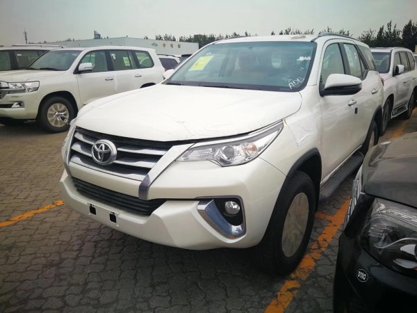 2019款中东版穿越者2700EXR越野车现车