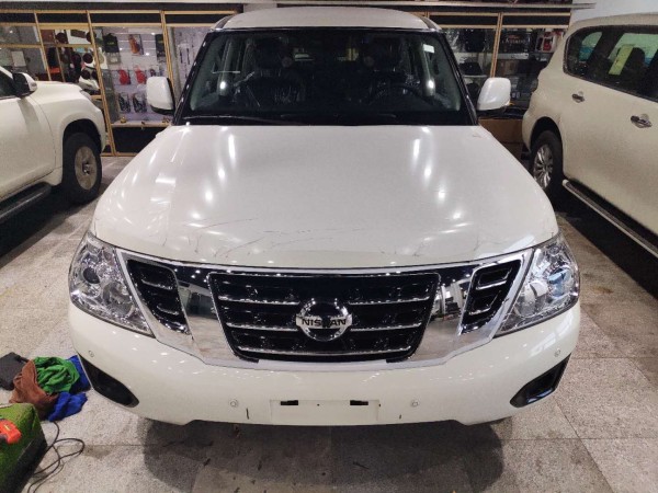 新车到港18款日产尼桑途乐Y62SE现车促销