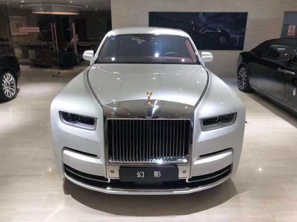 2019款第八代劳斯莱斯幻影加长版选手