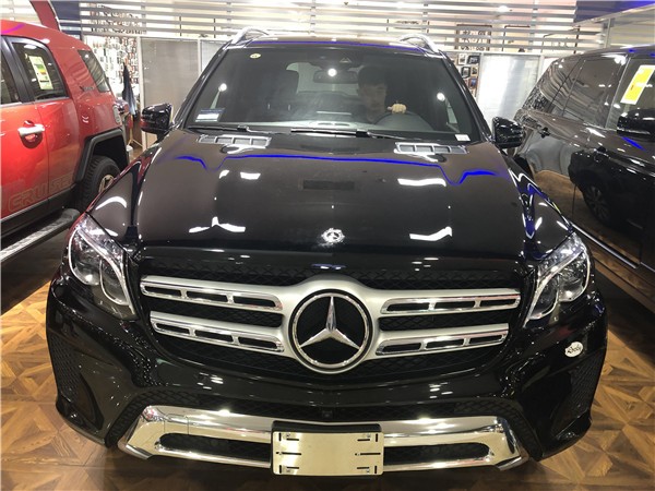 19款奔驰GLS450颜色多选 高配置低价