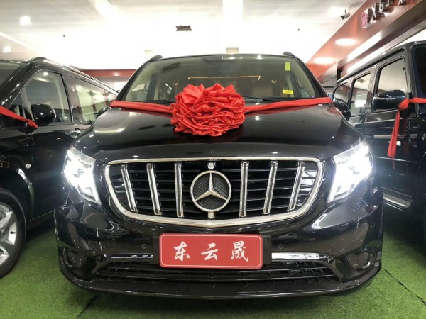 19款奔驰威霆促销 商务进口车单侧门