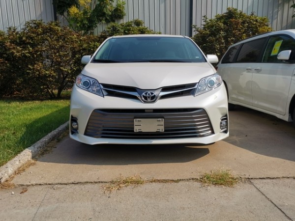 丰田塞纳最新报价行情 国五现车火爆促销