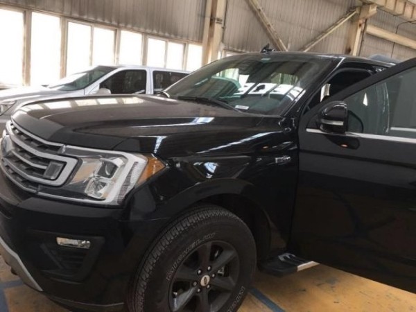 进口福特征服者最新配置齐全价格优惠