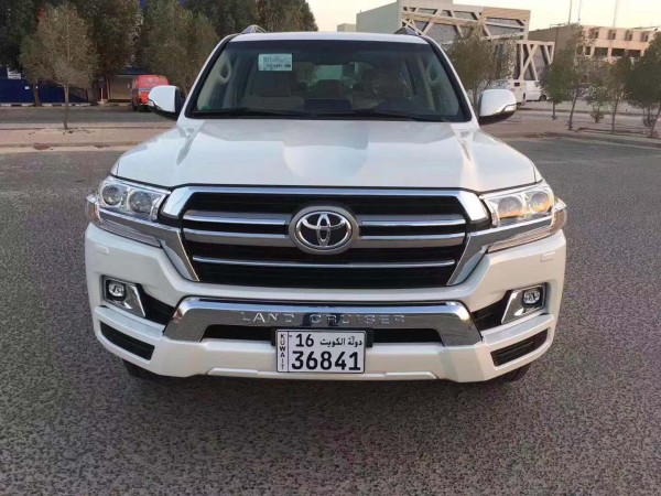 天津港中东版酷路泽4000小长假冰点钜惠