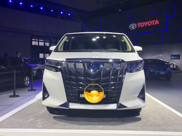 19款丰田埃尔法2.5混动四驱直降两万