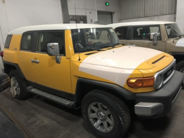 19款丰田FJ酷路泽帅气十足越野利器促销