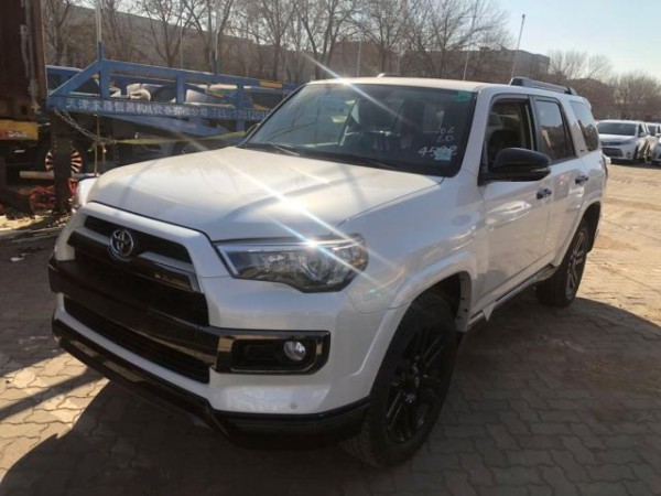 19款丰田超霸4.0LTD配置津港优惠报价