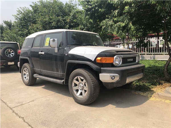 2019款丰田FJ酷路泽报价 凸显澎湃动力