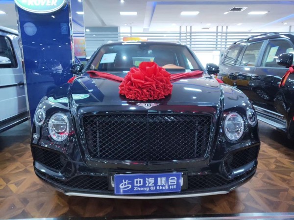 2019款宾利添越现车报价兼顾豪华舒适