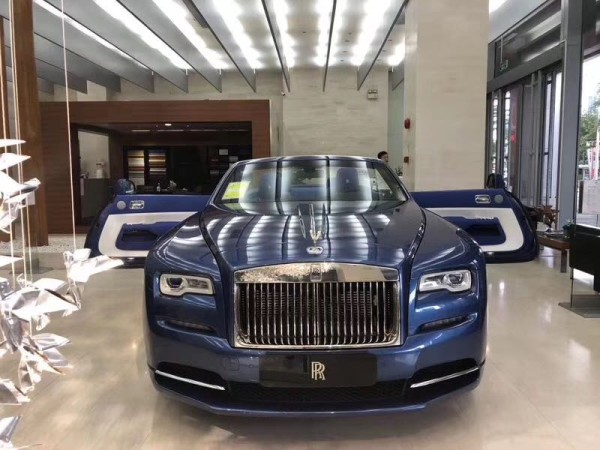 20款劳斯莱斯曜影配置现车到店 奢华巅峰