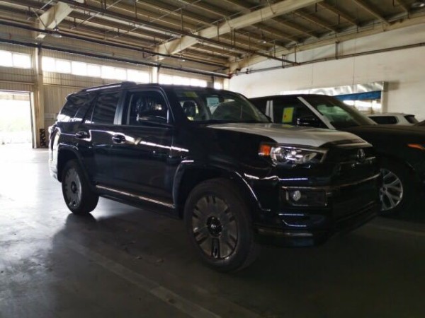 20款丰田超霸Nightshade夜影限量版