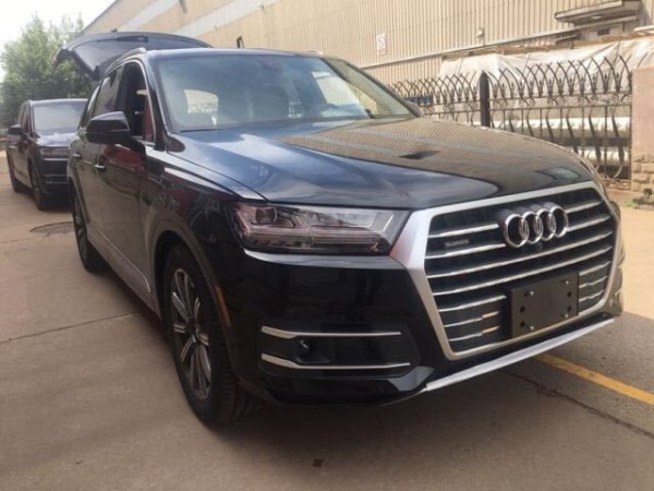 2019款奥迪Q7七座豪华SUV落地价销售促销