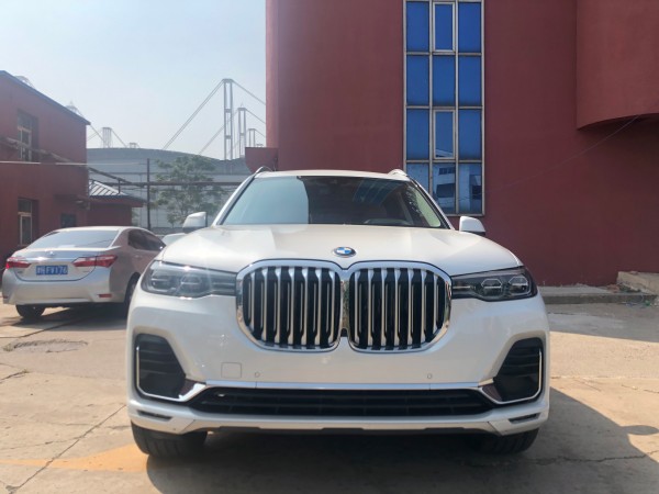 2019款宝马X7天津港现车底价发售全国