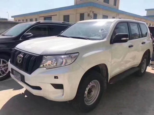 20款丰田霸道2700沙漠神车津港最新报价