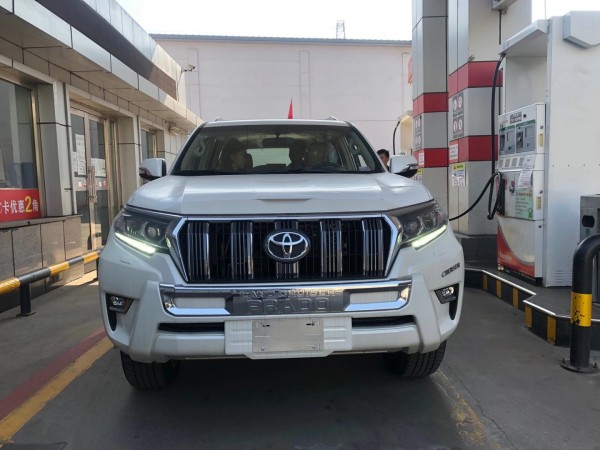 中东版霸道4000新款现车实拍 国五环保