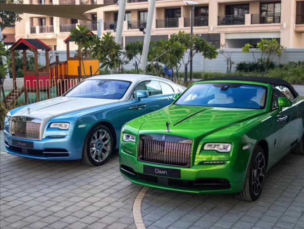 劳斯莱斯曜影顶级敞篷跑车七夕节特惠