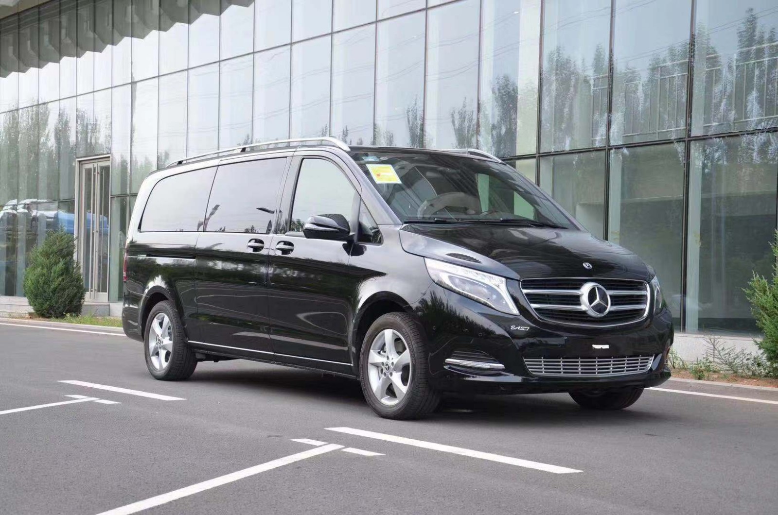 19款进口奔驰V250展位现车惊艳改装现车