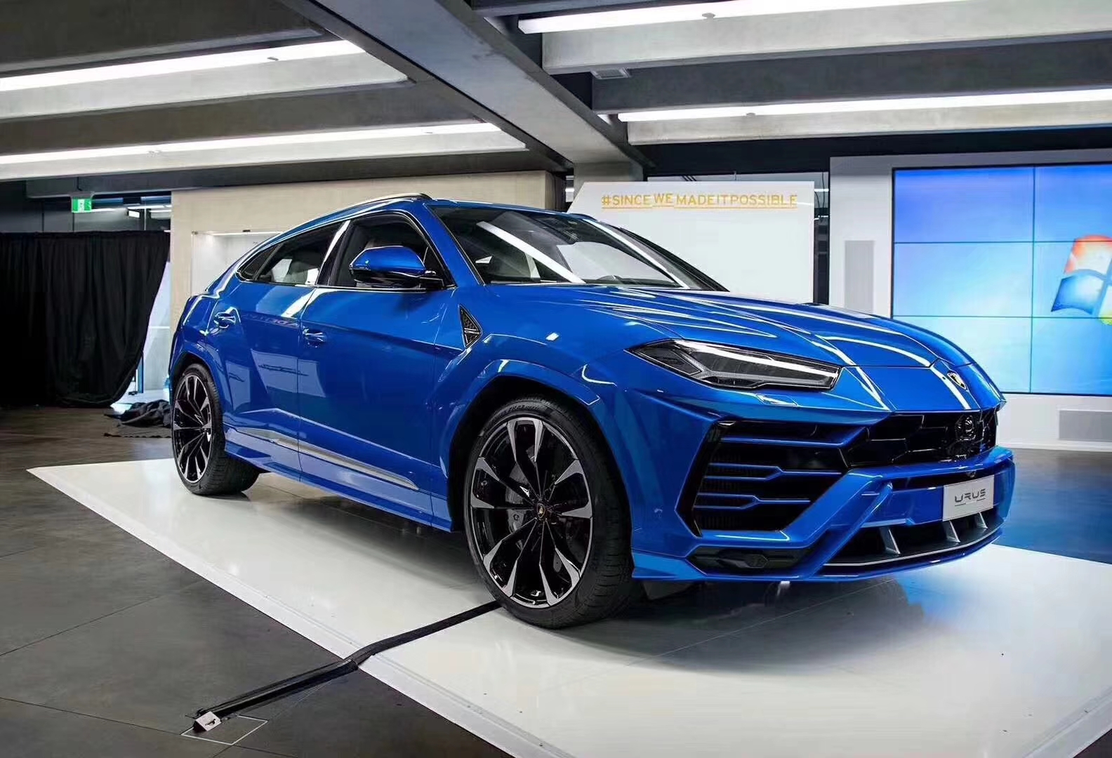 19款兰博基尼URUS现车分期 颜色配置丰富