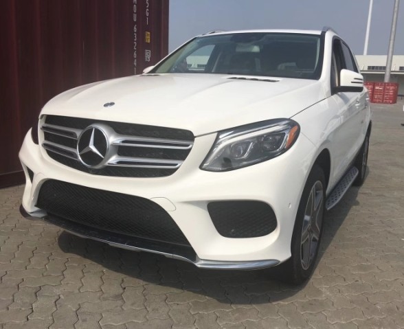 19款加版奔驰GLE400颜色齐全 配置解析