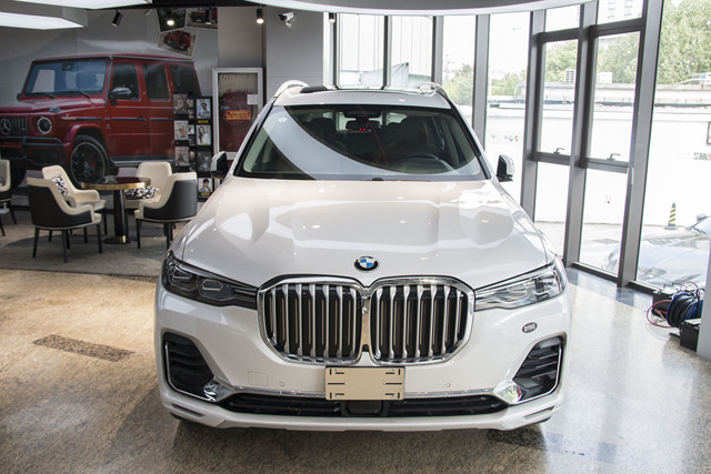 19款宝马X7港口 现车促销手续齐