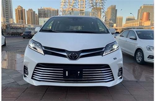 丰田塞纳两驱顶配LTD白粽价格港口促销