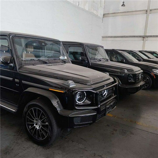 在配置上能与奔驰G63媲美的奔驰G550