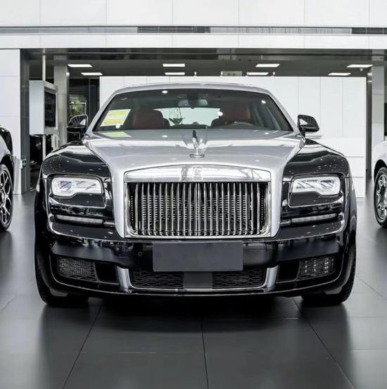 劳斯莱斯古斯特黑银双拼优惠80万喜迎九