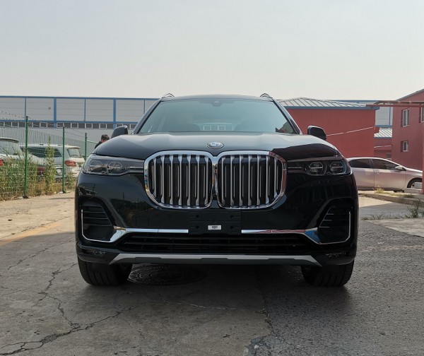 2019款宝马X7天津港美规中配特价三台