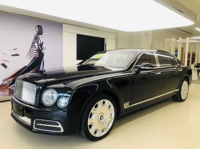 宾利慕尚含蓄优雅的气质 澎湃充沛动力