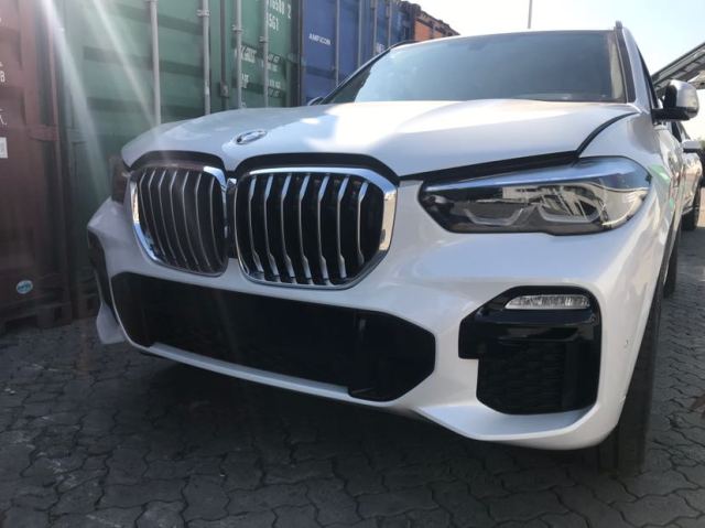 20款宝马X5M运动完美科技缔造不屈身姿