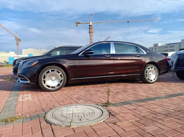 19款奔驰迈巴赫S560陆地商务头等舱奢华