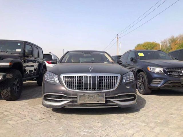 19款奔驰迈巴赫S560  私人订制现车价格